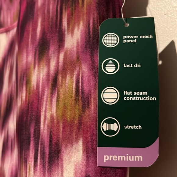 NWT 2pc Active Set! MTA Racerback Tank & Capri Leggings! High-Rise. Compression - Picture 9 of 10